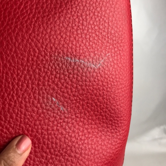 BCBG Reversible Red/ Tan Paris Tote Bag - Picture 3 of 9